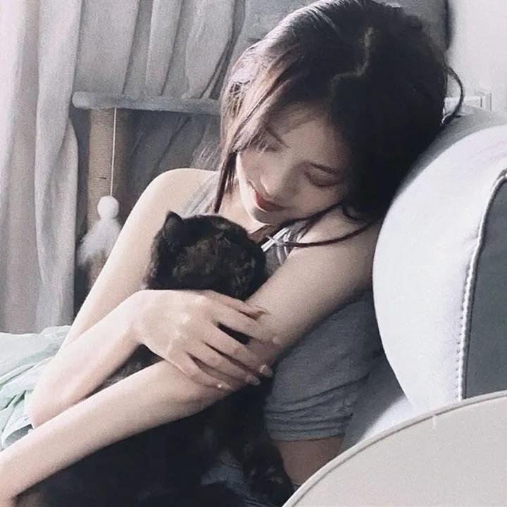 提着心吊着胆